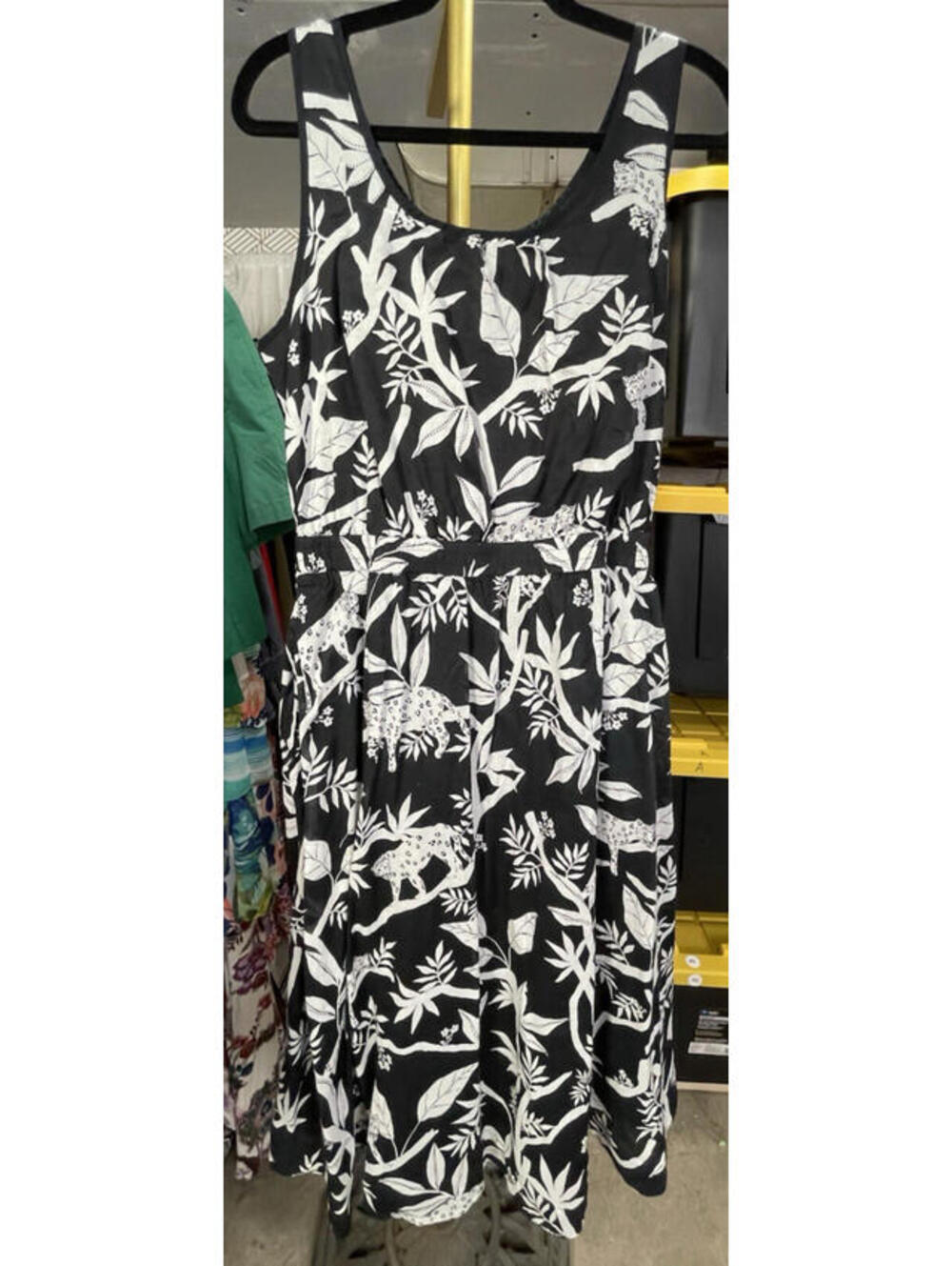 Talbots Fit & Flare Dress Womens 8 Black Beige Tropical Panther 100% Cotton